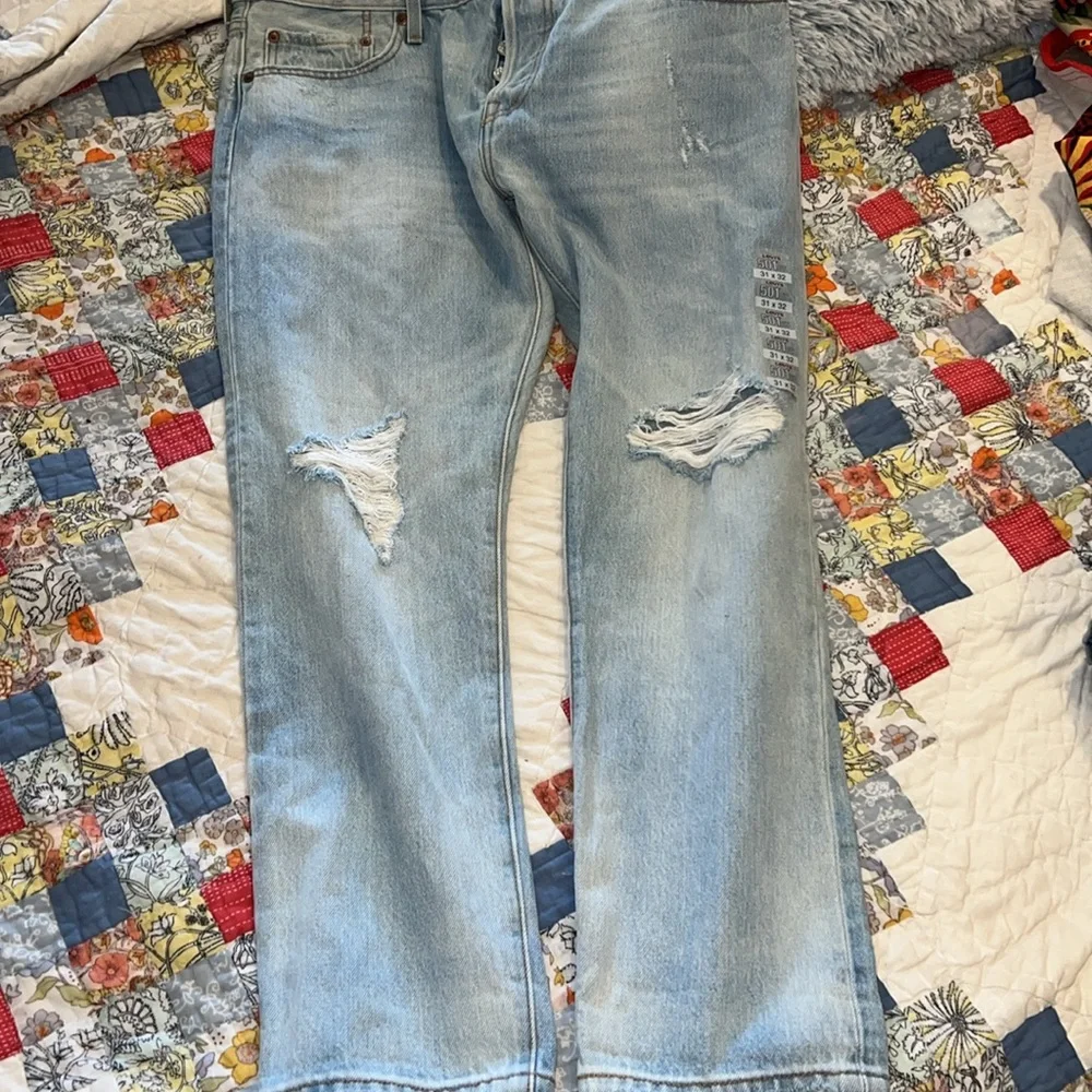 Levi’s NWT 501 CT 31” x 32” jeans